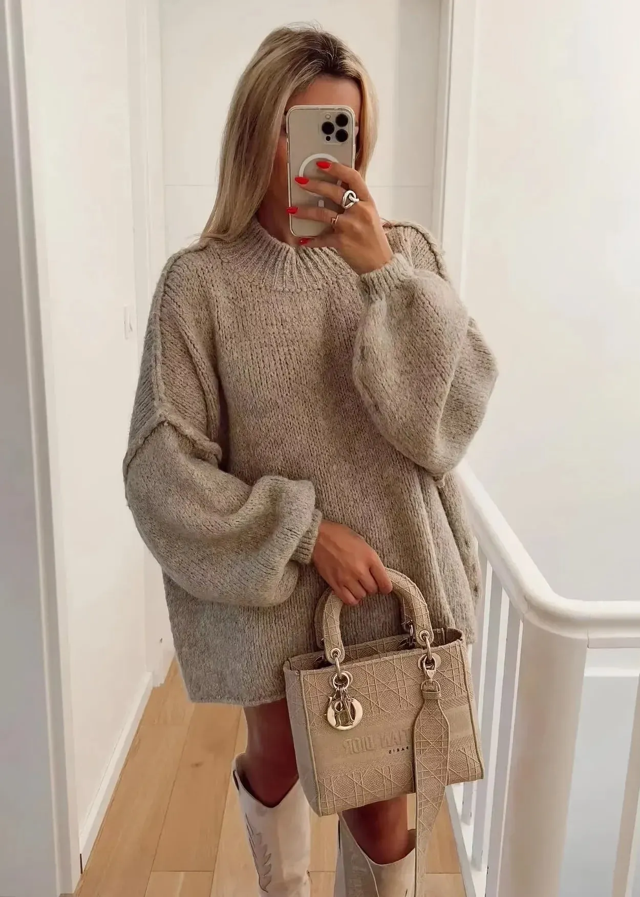 Venla | Modern and Comfortable winter Pullover