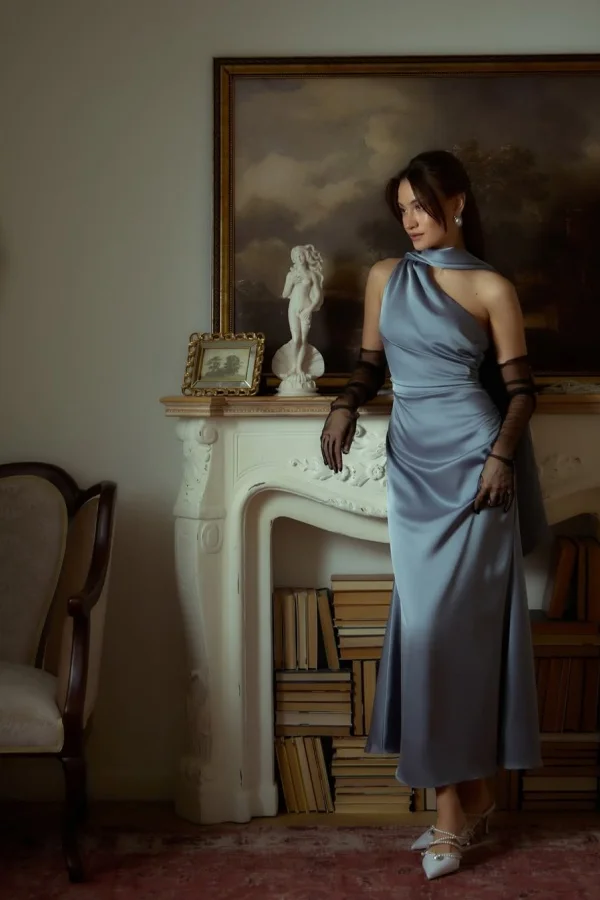 Elegant Asymmetric Pleated Satin Prom Dress With Tulle Gloves YK0042