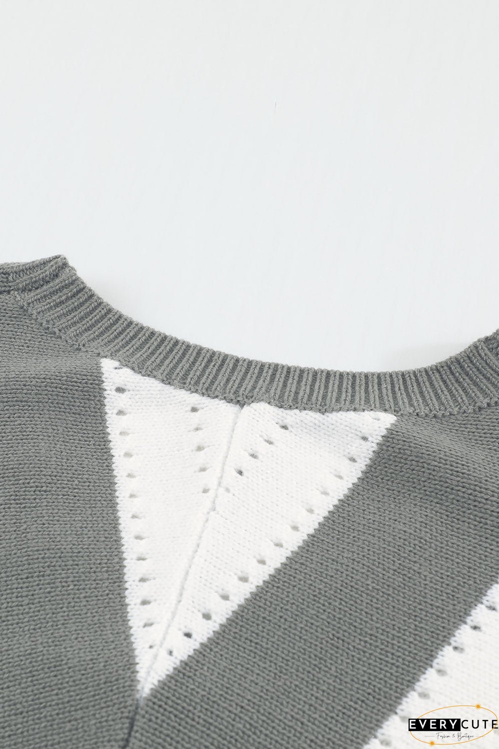 V-Neck Long Sleeve T-Shirt with Color Blocking
