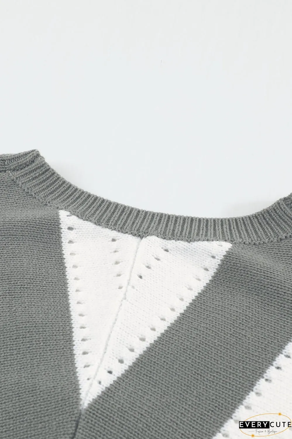 V-Neck Long Sleeve T-Shirt with Color Blocking
