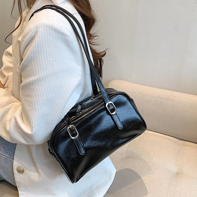 Vintage One Shoulder Pillow Bag