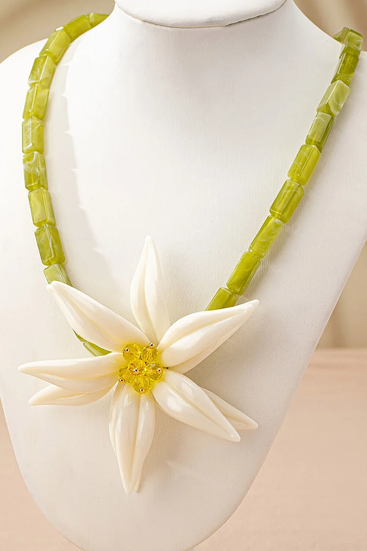 Lily Flower Design Beaded Necklace Stud Earrings Bracelet Set