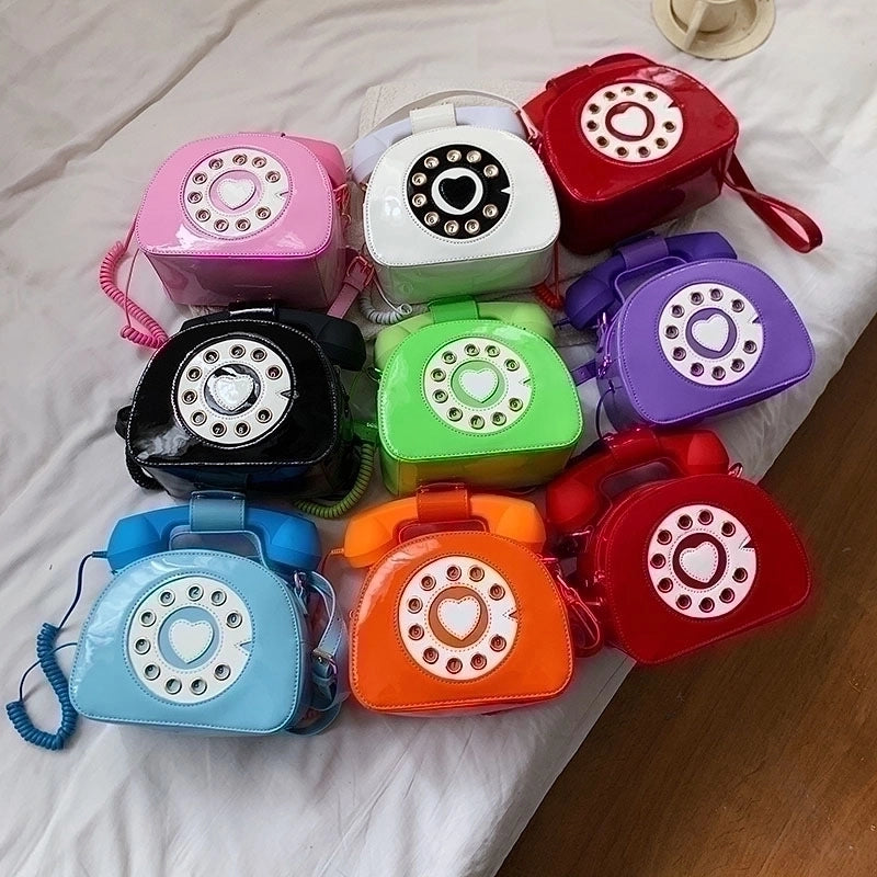 Women’s Medium Pu Leather Solid Color Streetwear Round Zipper Shoulder Bag