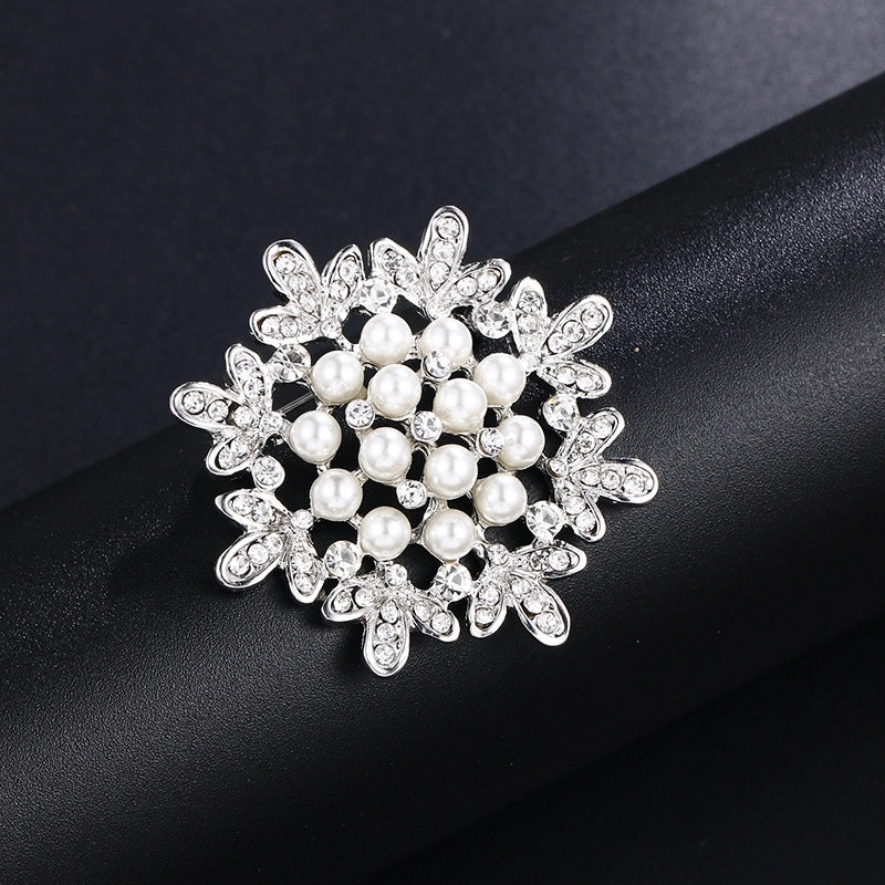 Elegant Pin Leaf Flower Butterfly Alloy Plating Inlay Rhinestones Pearl Women’S Brooches