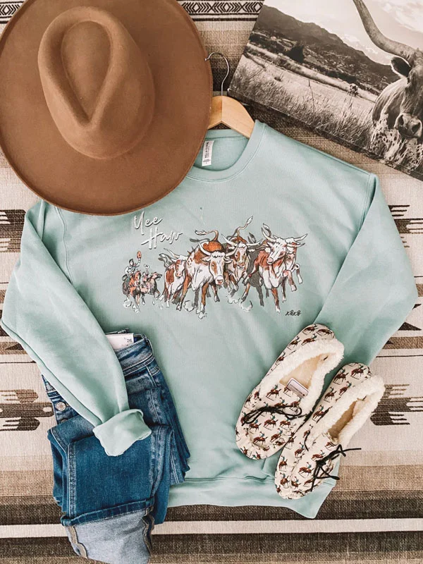 Western personalized cattle herd print pullover women's sweatshirt