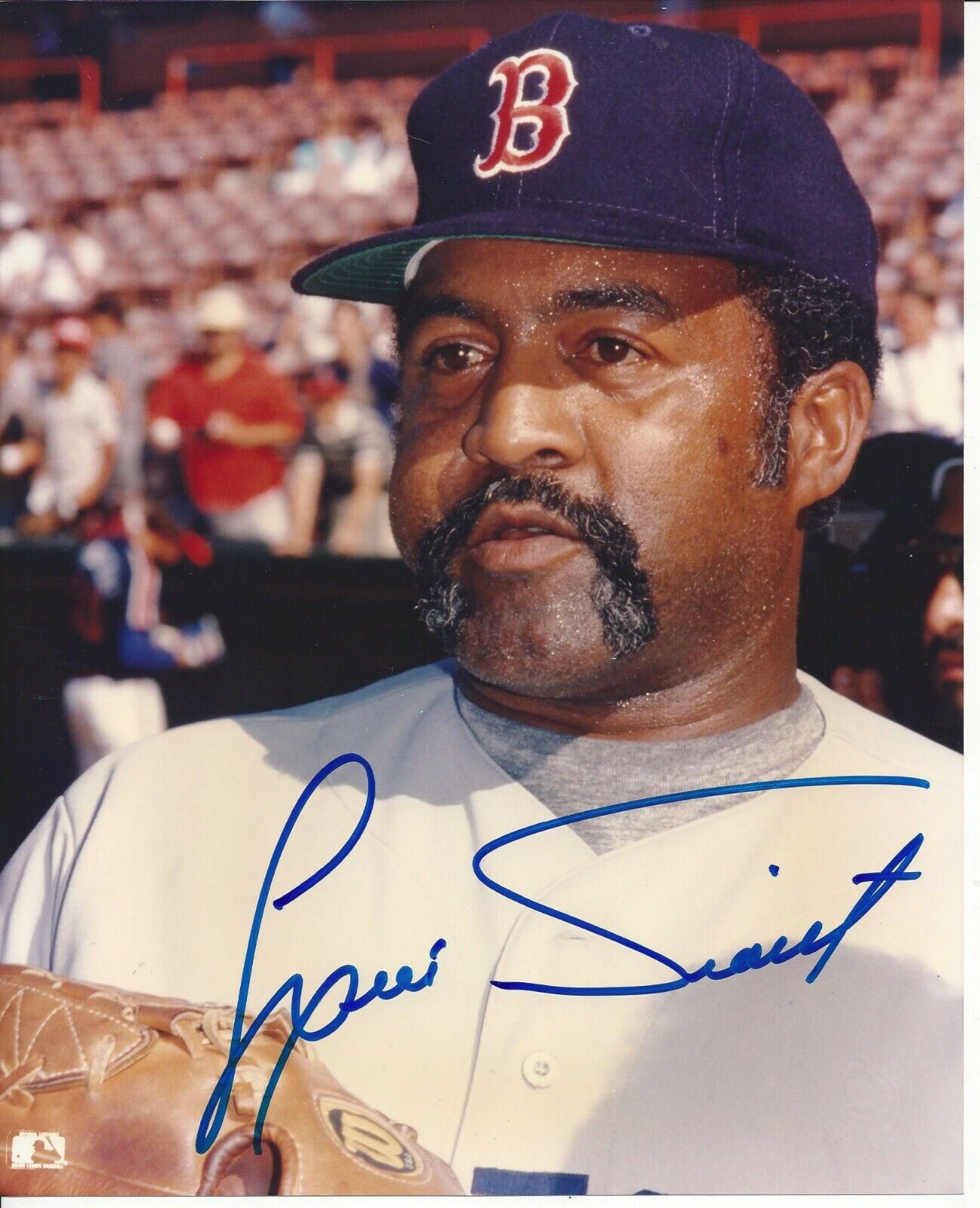 Luis Tiant autographed 8x10 Boston Red Sox#S602