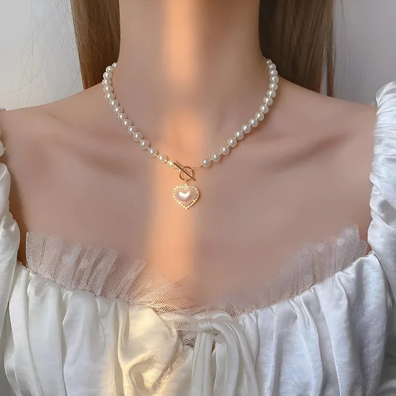 Brownm Heart Pearl Necklace