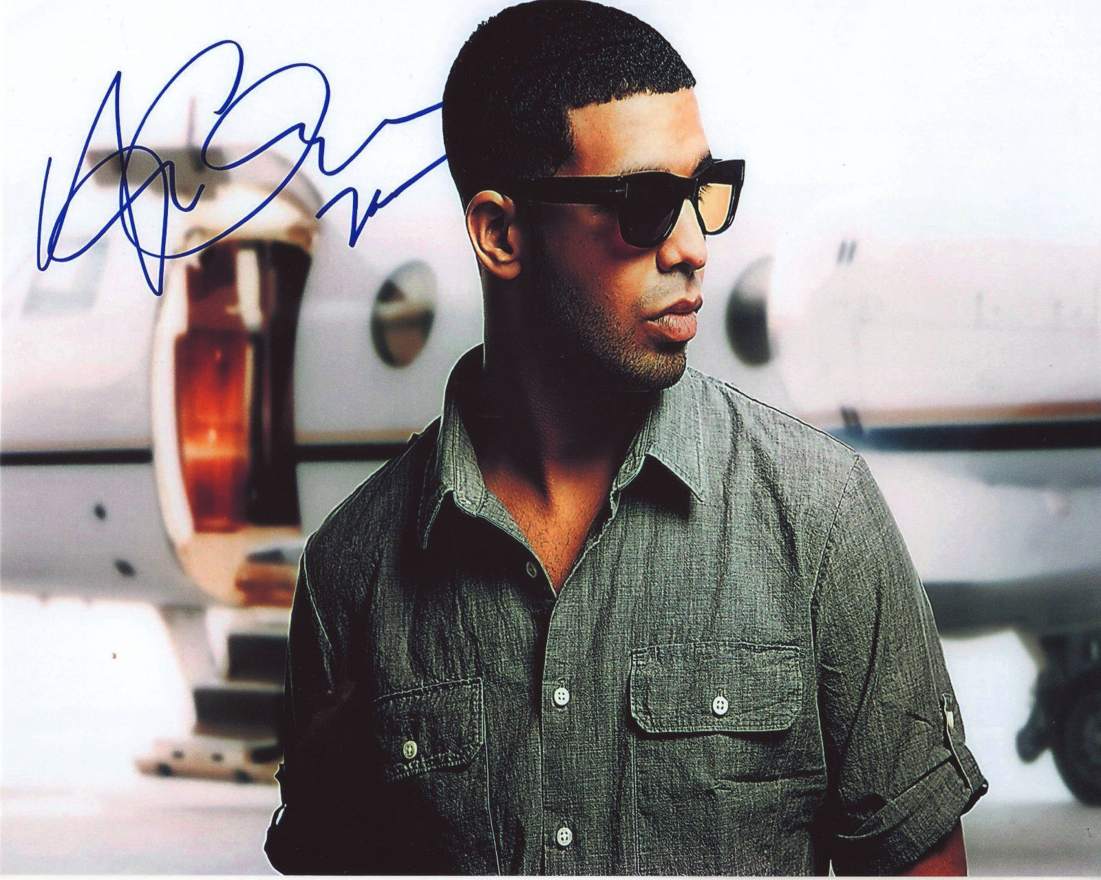 DRAKE AUTOGRAPH AUTOGRAPH SIGNED PP Photo Poster painting POSTER