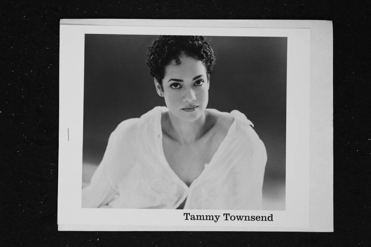 Tammy Townsend - 8x10 Headshot Photo Poster painting w/ Resume - Days of our Lives