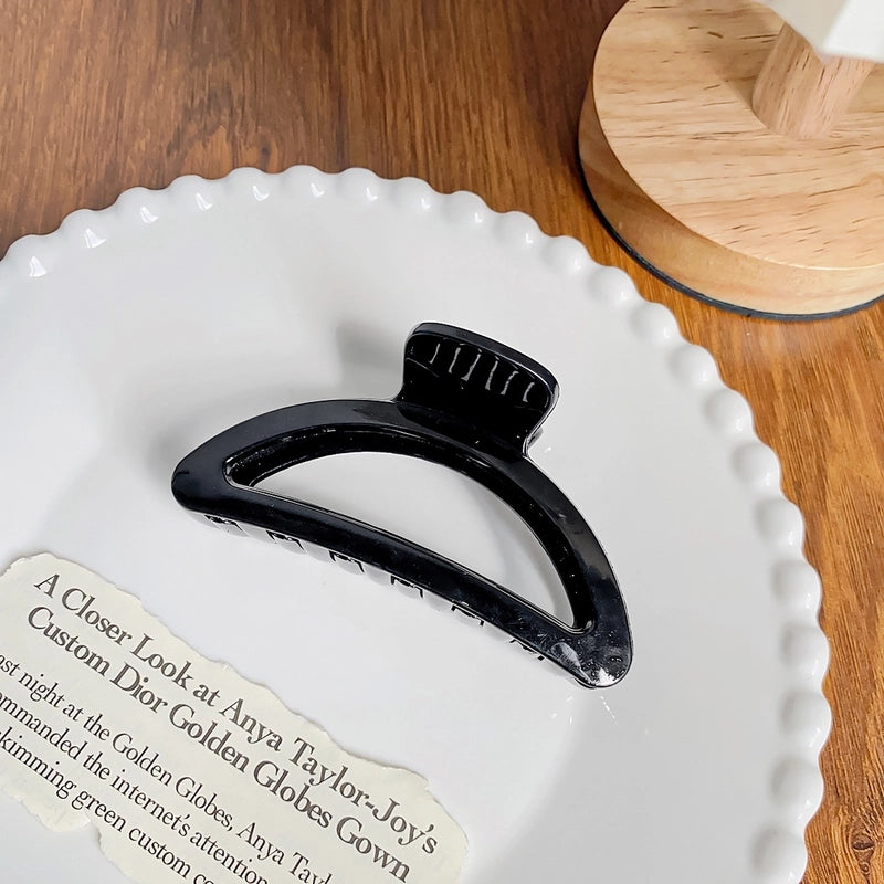 Minimalist Solid Color Arylic Hair Claws