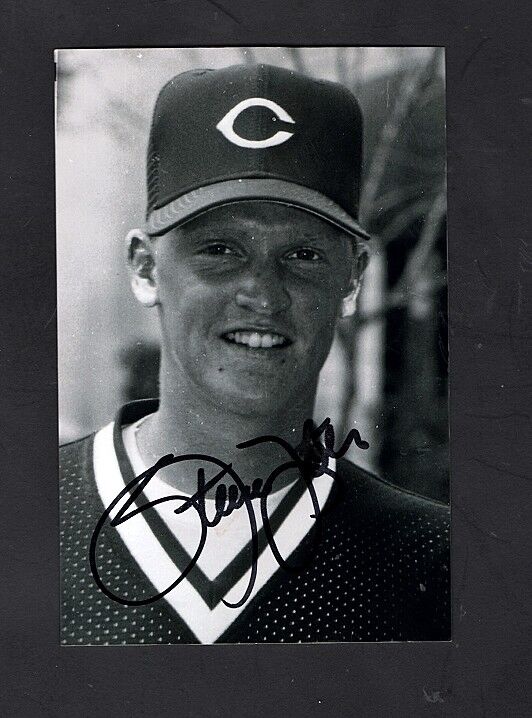 1991-93- STEVE FOSTER CINCINNATI REDS AUTOGRAPHED POSTCARD SIZED Photo Poster painting