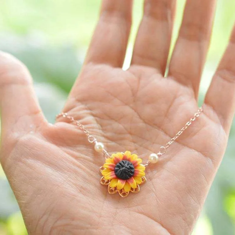 Pearls Embellished Sunflower Adjustable Necklace