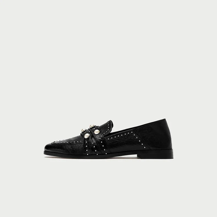 Black Pearl and Studs Round Toe Loafers Flats Vdcoo