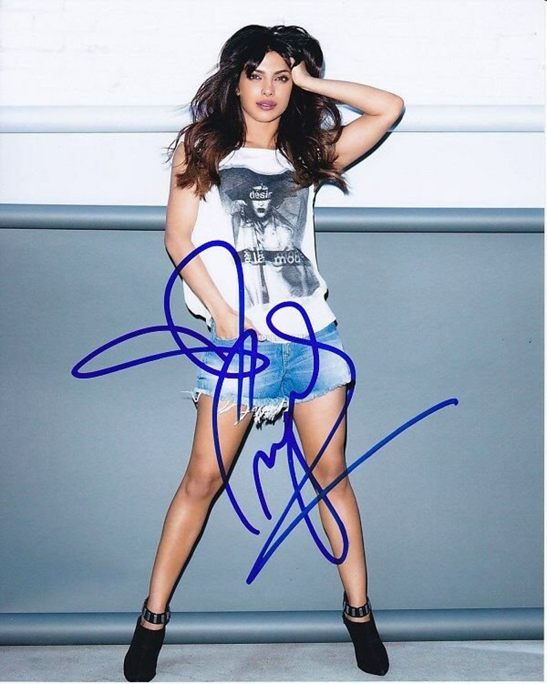 Priyanka chopra signed autographed Photo Poster painting