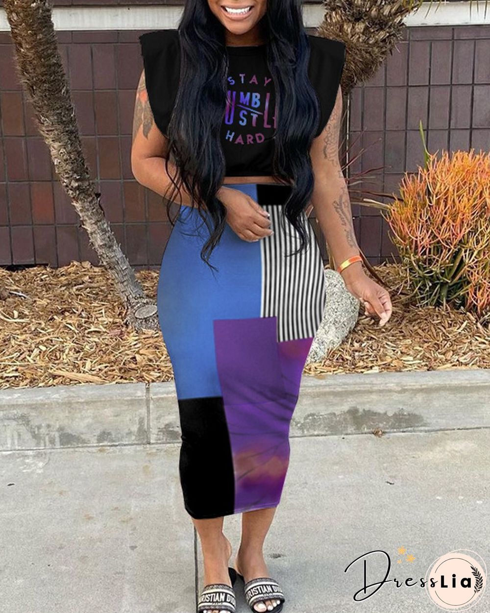 Letter Print Crop Top & Colorblock Skirt Set