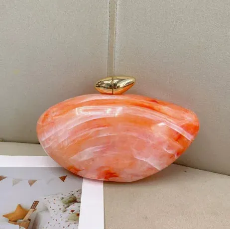 Maliyah | Marble patterned Clutch bag crossbody chain