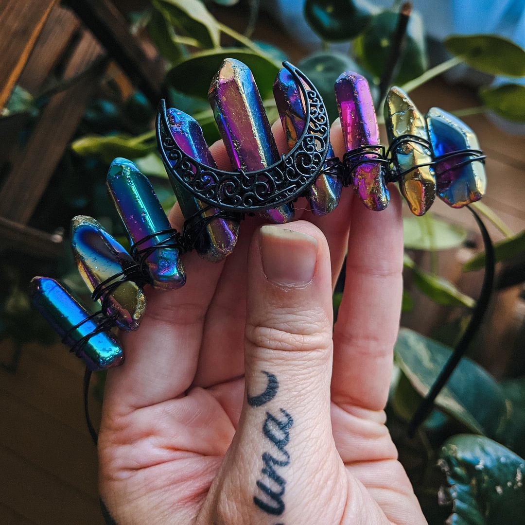 SMALL OIL SLICK