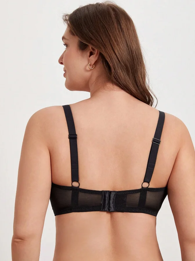 Triumph - (3 ks) D&aacute;mska obyčajn&aacute; čipkovan&aacute; podprsenka veľkej veľkosti