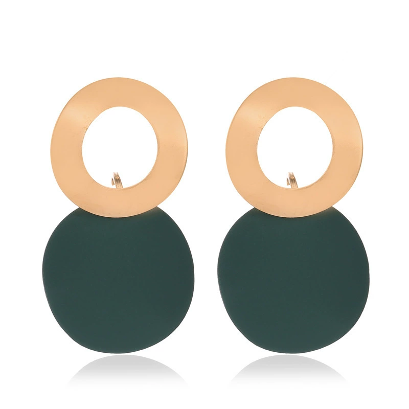 Hollowed out three-dimensional round piece of gold-plated earrings stud earrings
