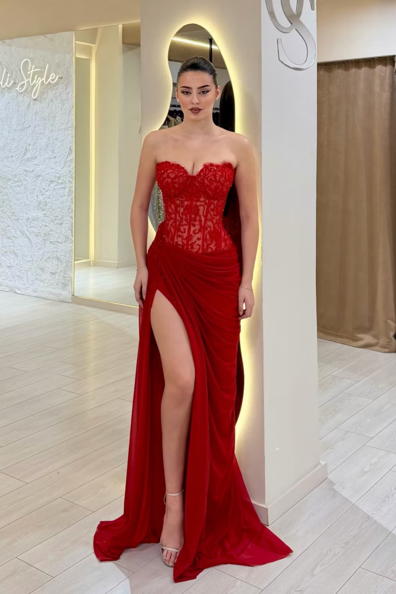 Lace V-Neck Strapless Sleeveless High-Waisted Long Mermaid Prom Dress With Pleated And High Split | YC0500 Wellcucu