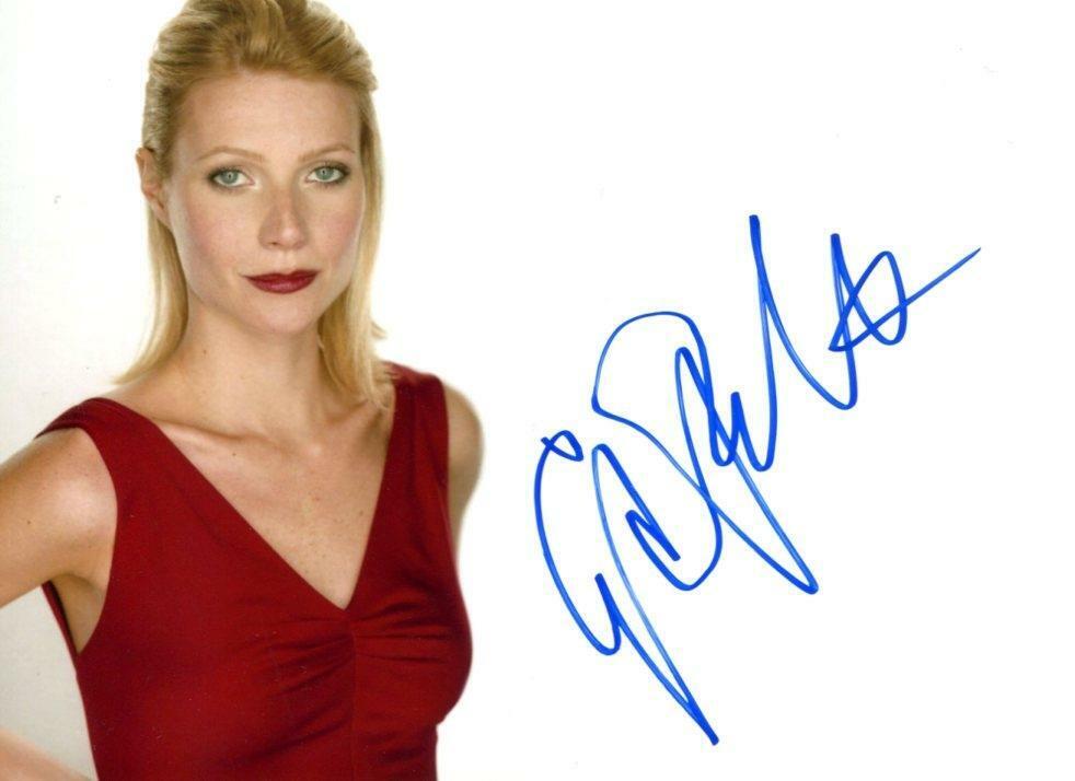 ACTRESS Gwyneth Paltrow ACADEMY AWARD autograph, signed Photo Poster painting