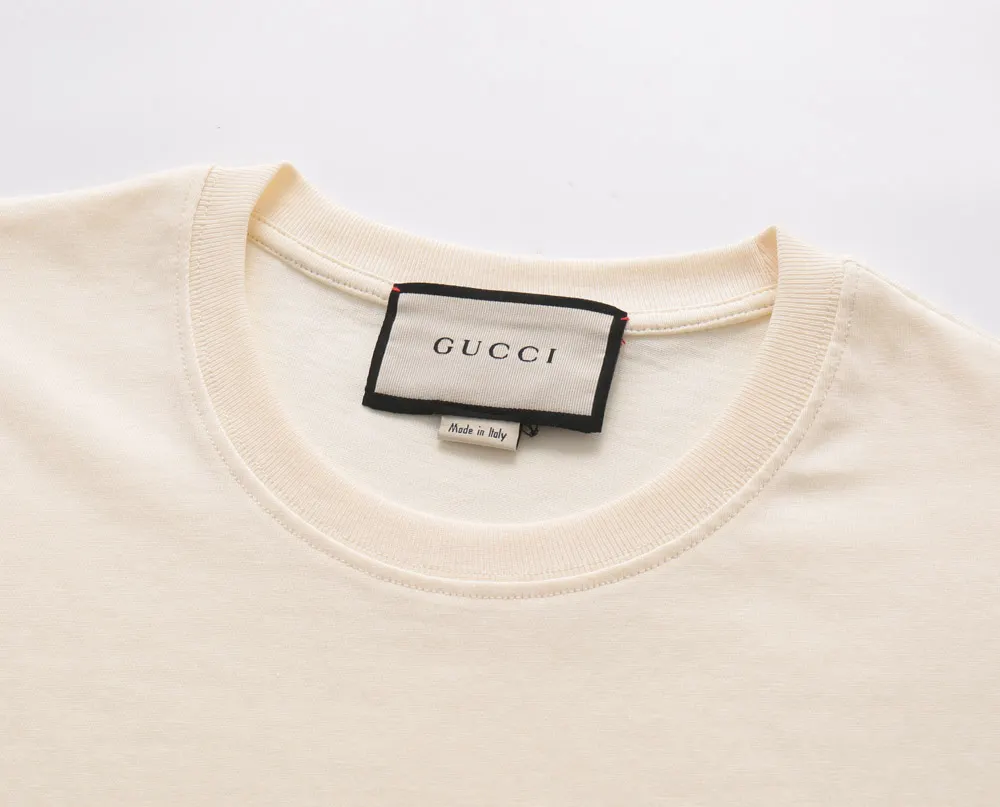 Neck Label Detail