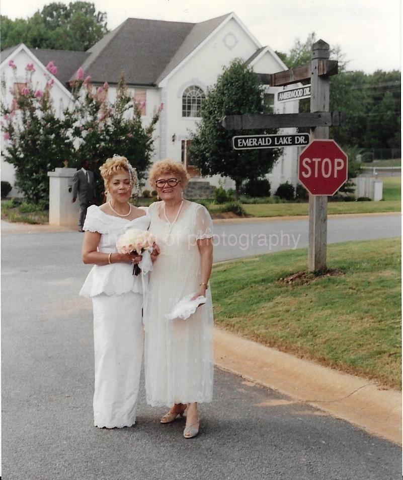 STOP THE WEDDING! Sign FOUND Photo Poster painting ColorOriginal Snapshot 01 20 P