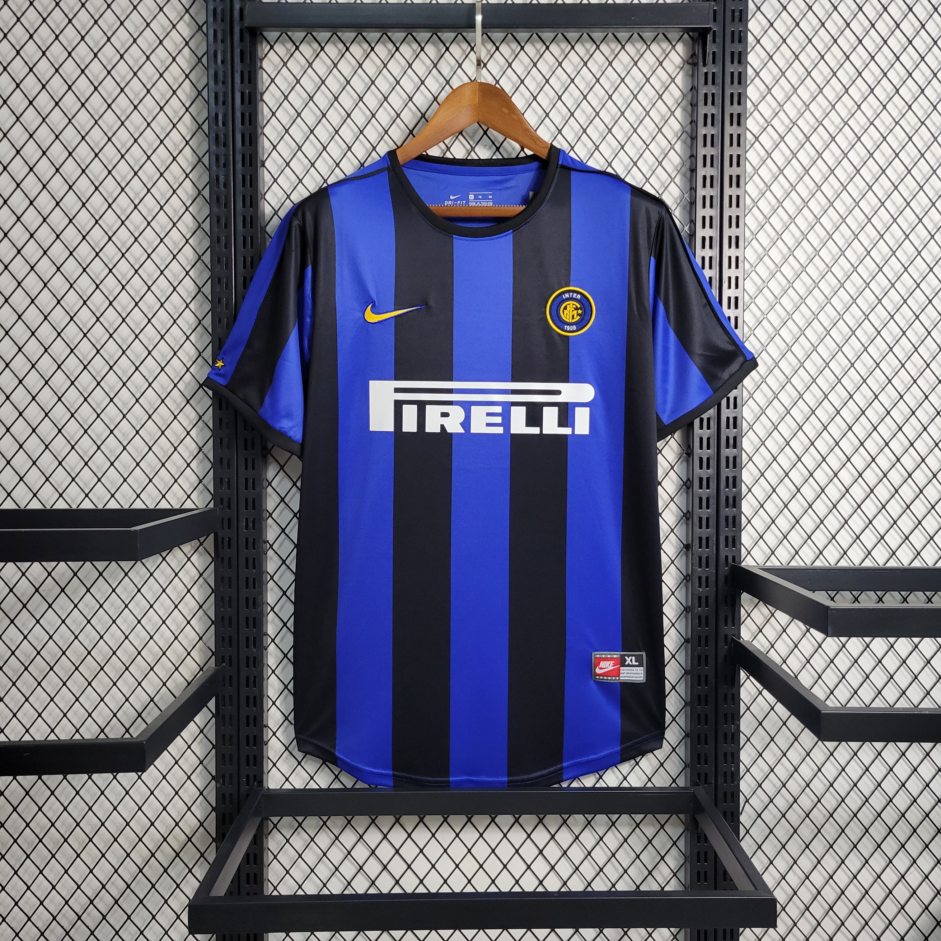Inter Milan maillot retro 1999 2000 Maillot De Fou, site maillot de foot pas cher