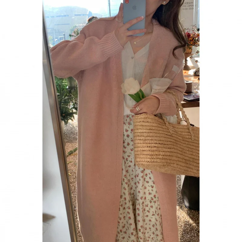 Uveng Uveng Lazy Wind V-Neck Sweater Women's Autumn And Winter 2024 New Niche Design College Wind Knitting Top