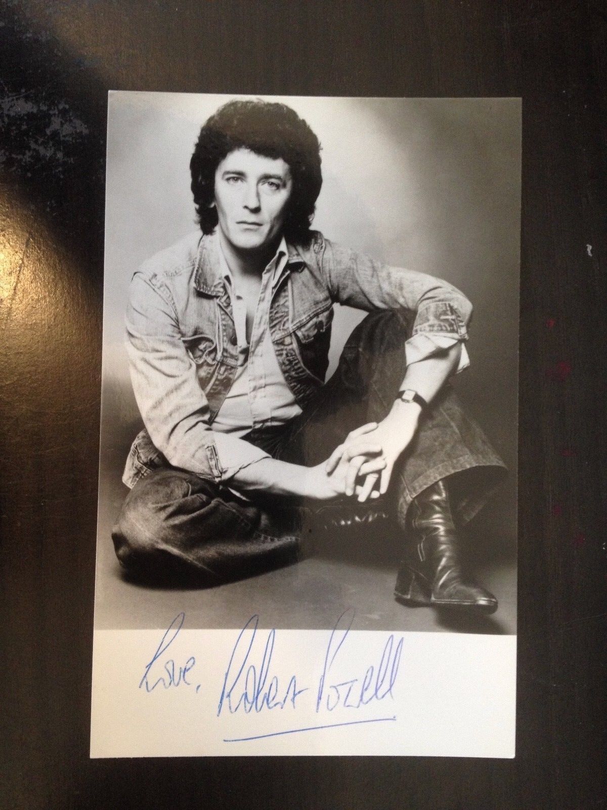 ROBERT POWELL - JESUS OF NAZARETH ACTOR - EXCELLENT SIGNED B/W Photo Poster paintingGRAPH