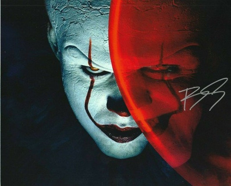 Bill Skarsgard It Signed Photo Poster painting 8x10 rp Autographed Pennywise The Dancing Clown !