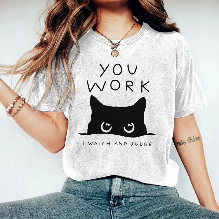 VChics Abstract Creative A Cat That Spies Art Print T-shirt