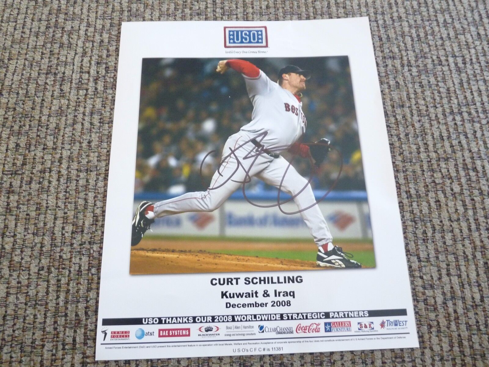 Curt Schilling Boston Red Sox Signed Autographed 8x10 Photo Poster painting PSA Guaranteed