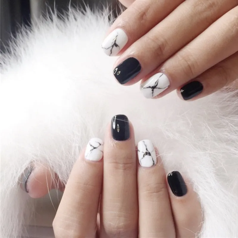 24Pcs Gradient Gray Artificial Fake Nails Marble Patterns Short False Nails With Design Full Cover Finger Tip Manicure Tool-Nail Inspo