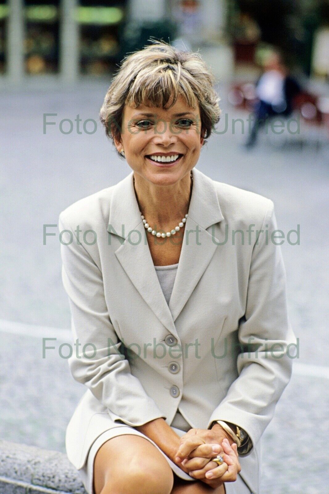 Uschi Glas mit Halskette - Foto 20 x 30 cm ohne Autogramm (Nr 2-59