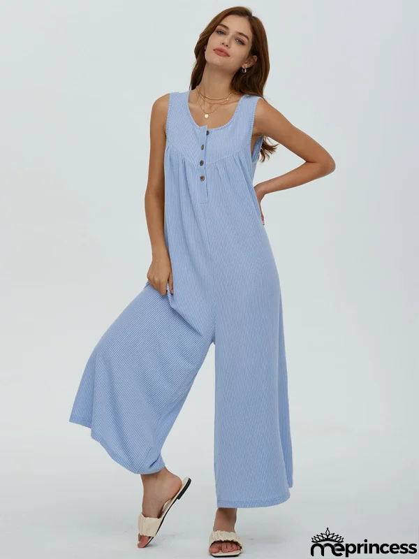 Tailored and airy Jumpsuit