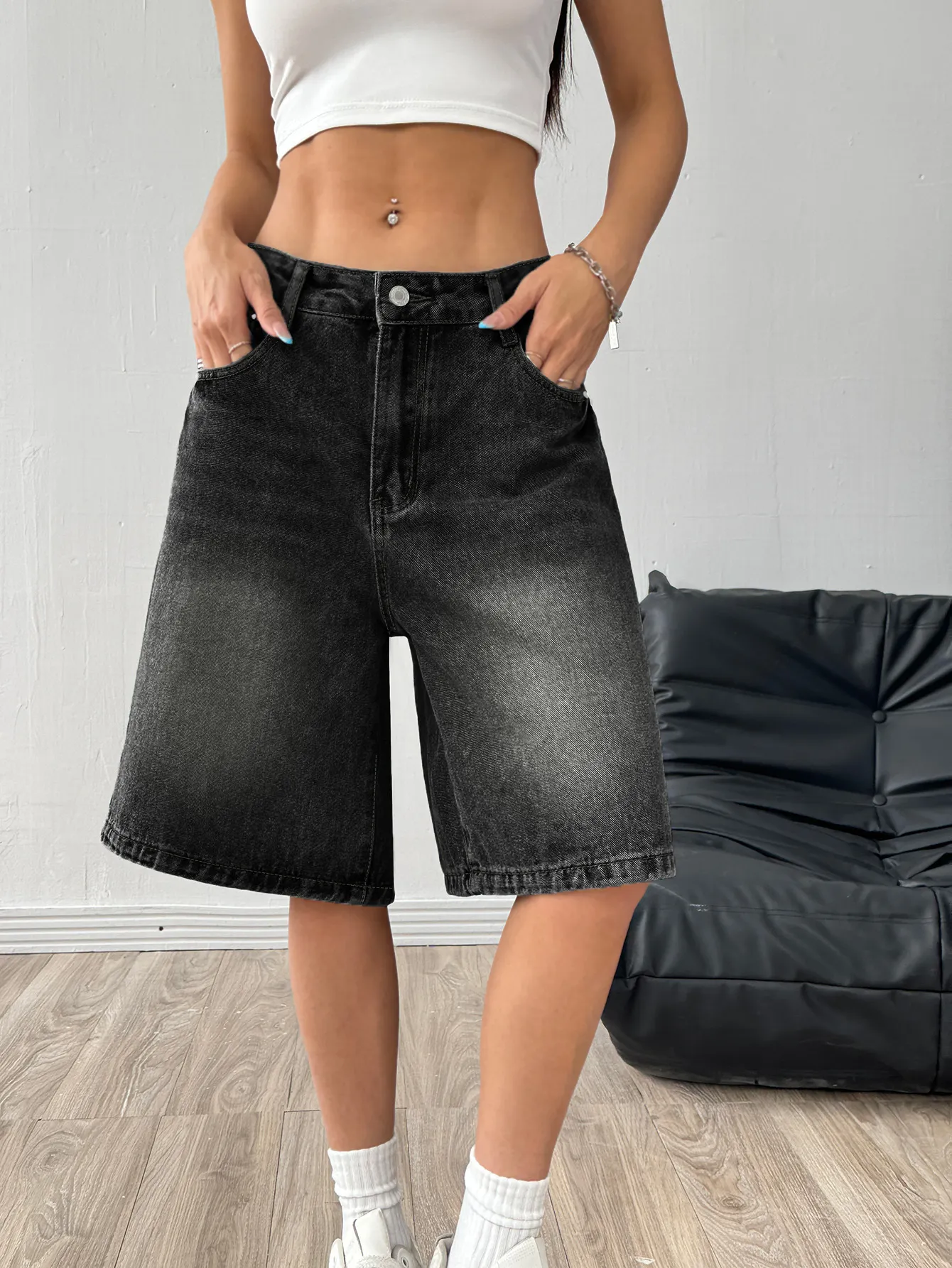 Women&rsquo;s Mid Waist Washed Straight Leg Denim Bermuda Shorts