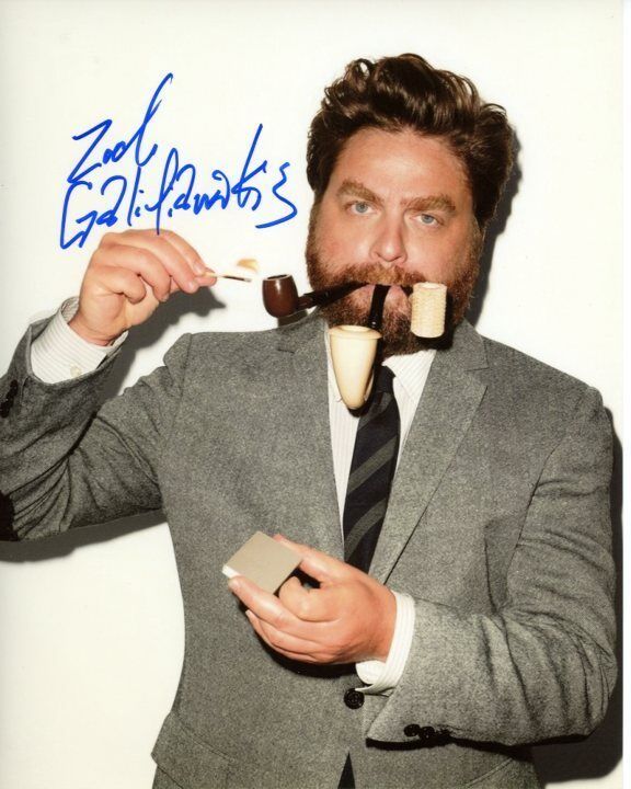 ZACH GALIFIANAKIS signed autographed Photo Poster painting