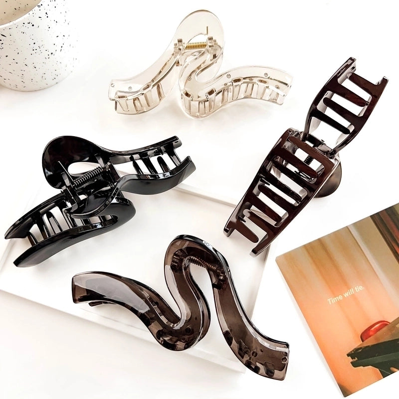 Women’s IG Style Minimalist Moon Waves Solid Color Plastic Hollow Out Hair Claws