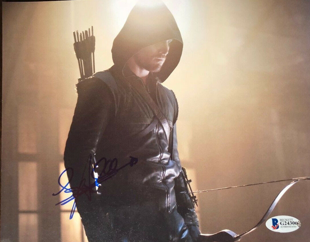 Stephen Amell signed autogrphed 8x10 Photo Poster painting Arrow BECKETT AUTHENTICATED