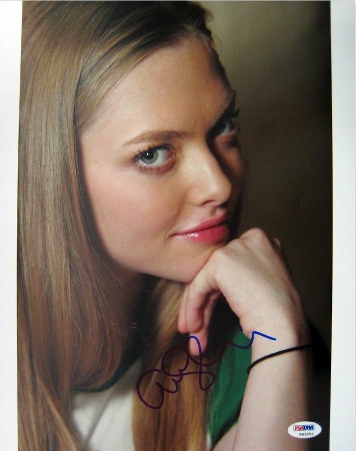 Amanda Seyfried Signed Authentic Autographed 11x14 Photo Poster painting (PSA/DNA) #K63252