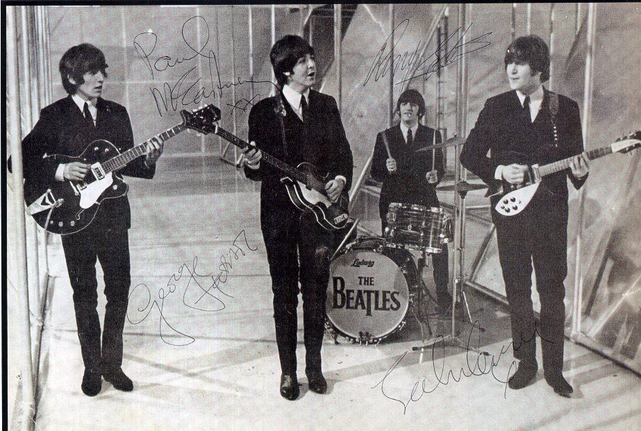 THE BEATLES Signed '1965' Photo Poster paintinggraph - Pop Group / Fab Four - preprint