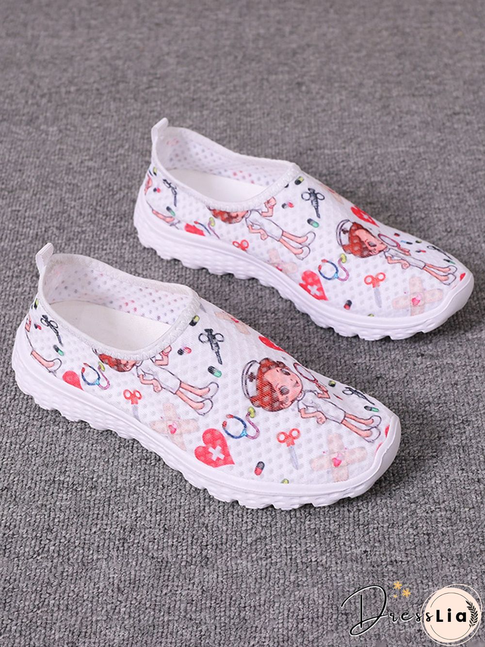 Nurse Fighting Epidemic Print Breathable Tulle Mesh Lightweight Sneakers