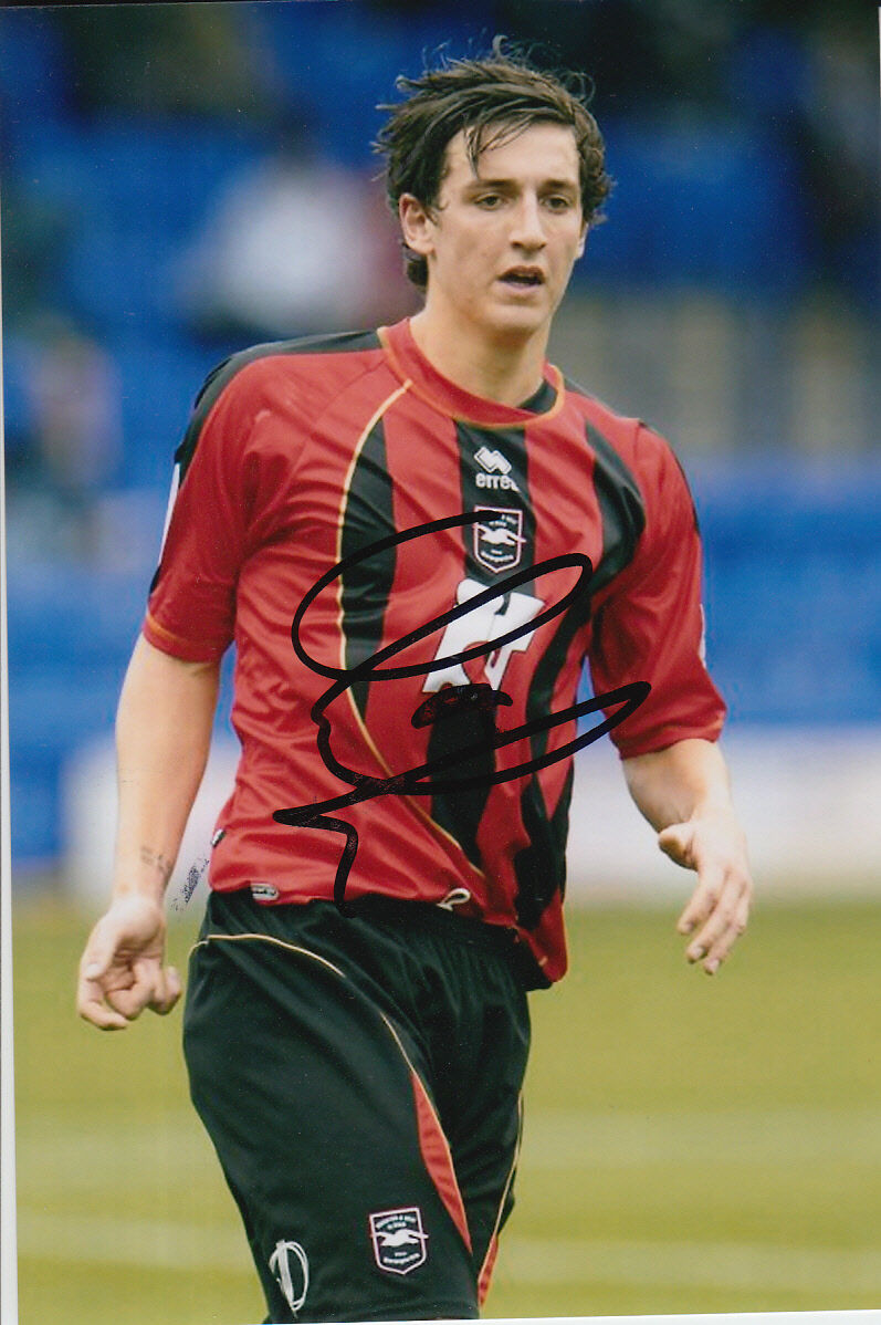 BRIGHTON & HOVE ALBION HAND SIGNED LEWIS DUNK 6X4 Photo Poster painting 2.