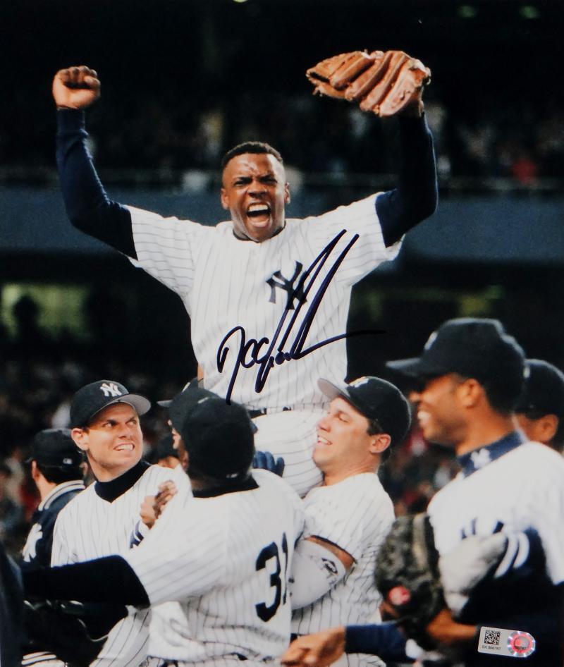 Doc Gooden Signed NY Yankees 8x10 Celebrating Photo Poster painting- MLB Authenticated *Black