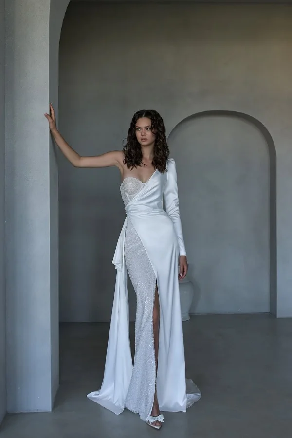 White One-Shoulder One Sleeve Sequins Split Wedding Dress ZT0518
