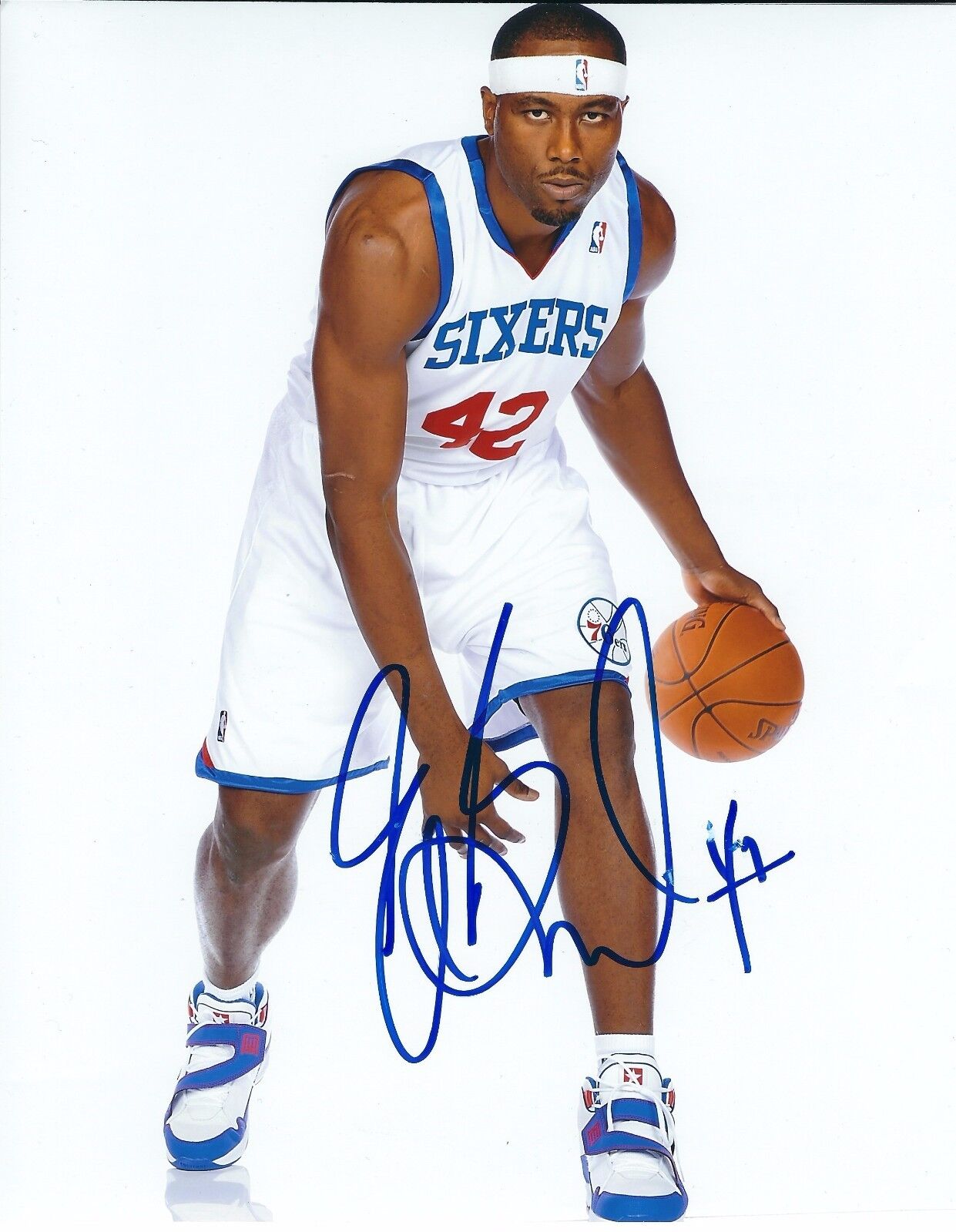 Signed 8x10 ELTON BRAND Philadelphia 76ers Autographed Photo Poster painting w/COA