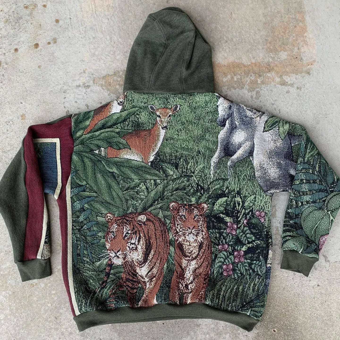 Trendy Noah’s Ark Print Casual Street Tapestry Knit Hooded Sweater
