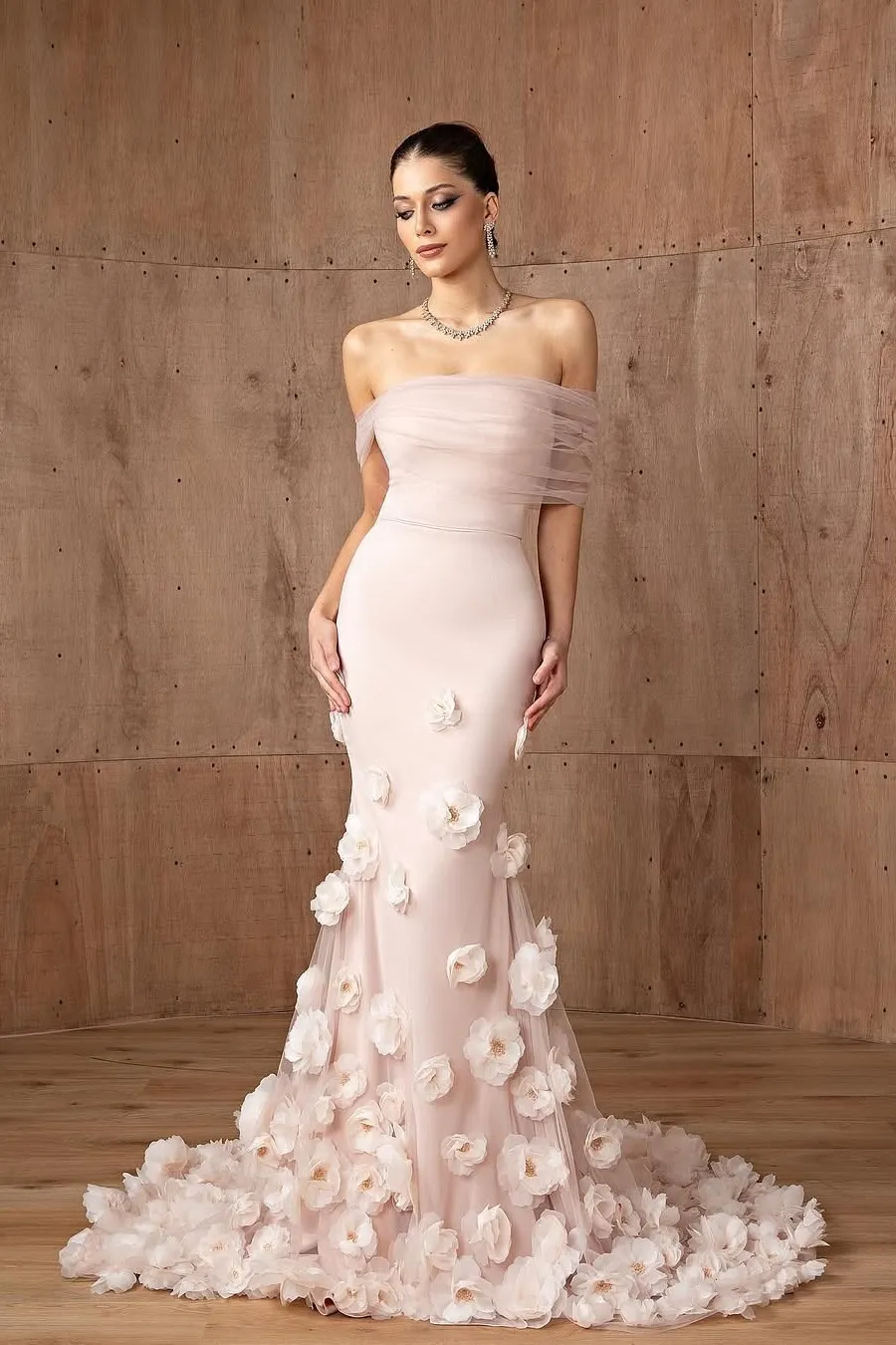 Elegant Off-The-Shoulder Strapless Sleeveless Long Mermaid Prom Dress With Floral Appliques | YQ0022 Wellcucu