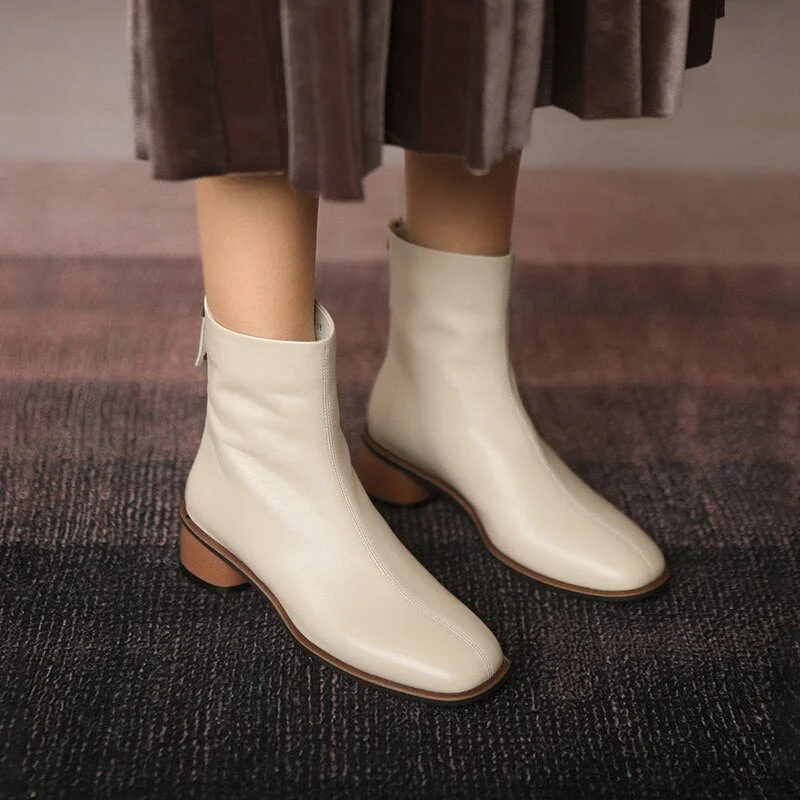 2021 Autumn Winter Black Retro Chelsea Boots for Women Breathable Genuine Leather Short Plush Carve Design Ladies Ankle Boots